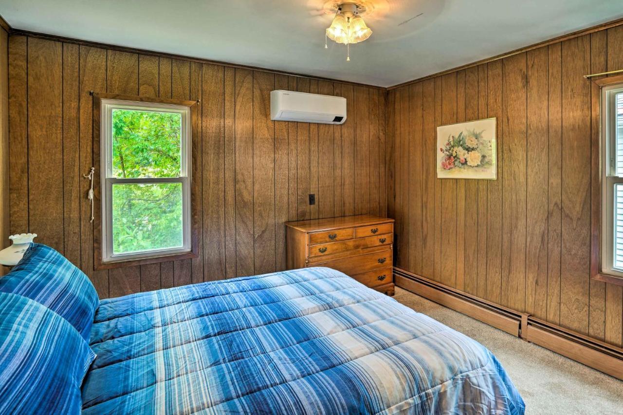 Secluded Getaway Less Than 10 Mi To Saratoga Springs! Corinth Esterno foto