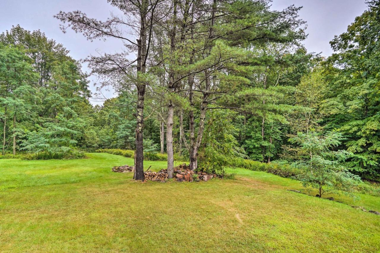 Secluded Getaway Less Than 10 Mi To Saratoga Springs! Corinth Esterno foto